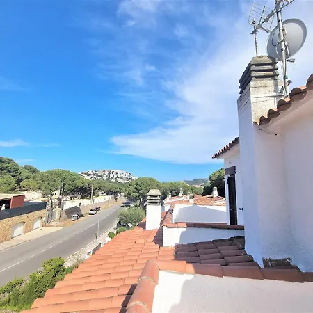 Beautiful With Communal Pool Villa *